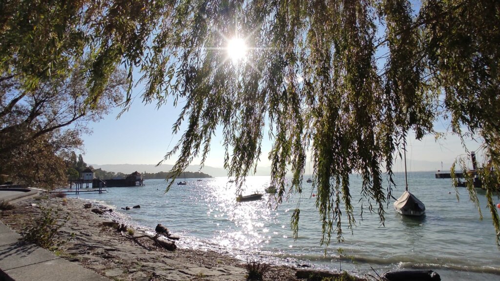 Uferpromenade in Wasserburg.