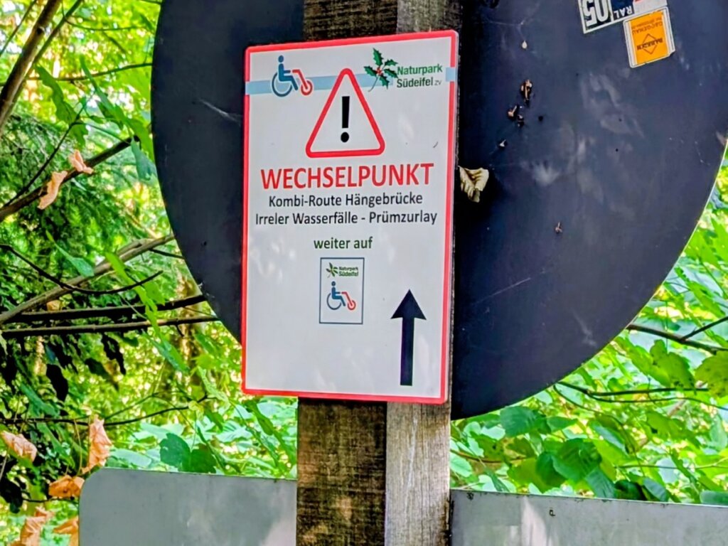 Wegemarkierung der Swiss Trac Route