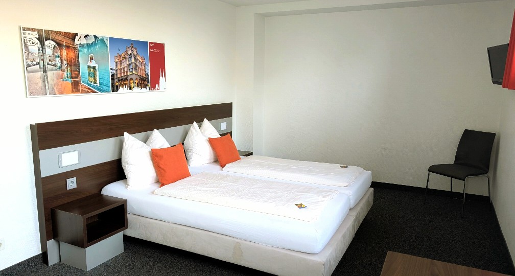 Barrierefreundliches Zimmer Jugendherberge Köln-Riehl